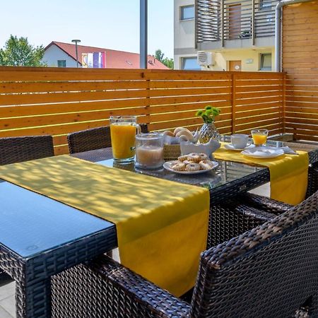 Family Apartment Моравске-Топлице Екстериор снимка