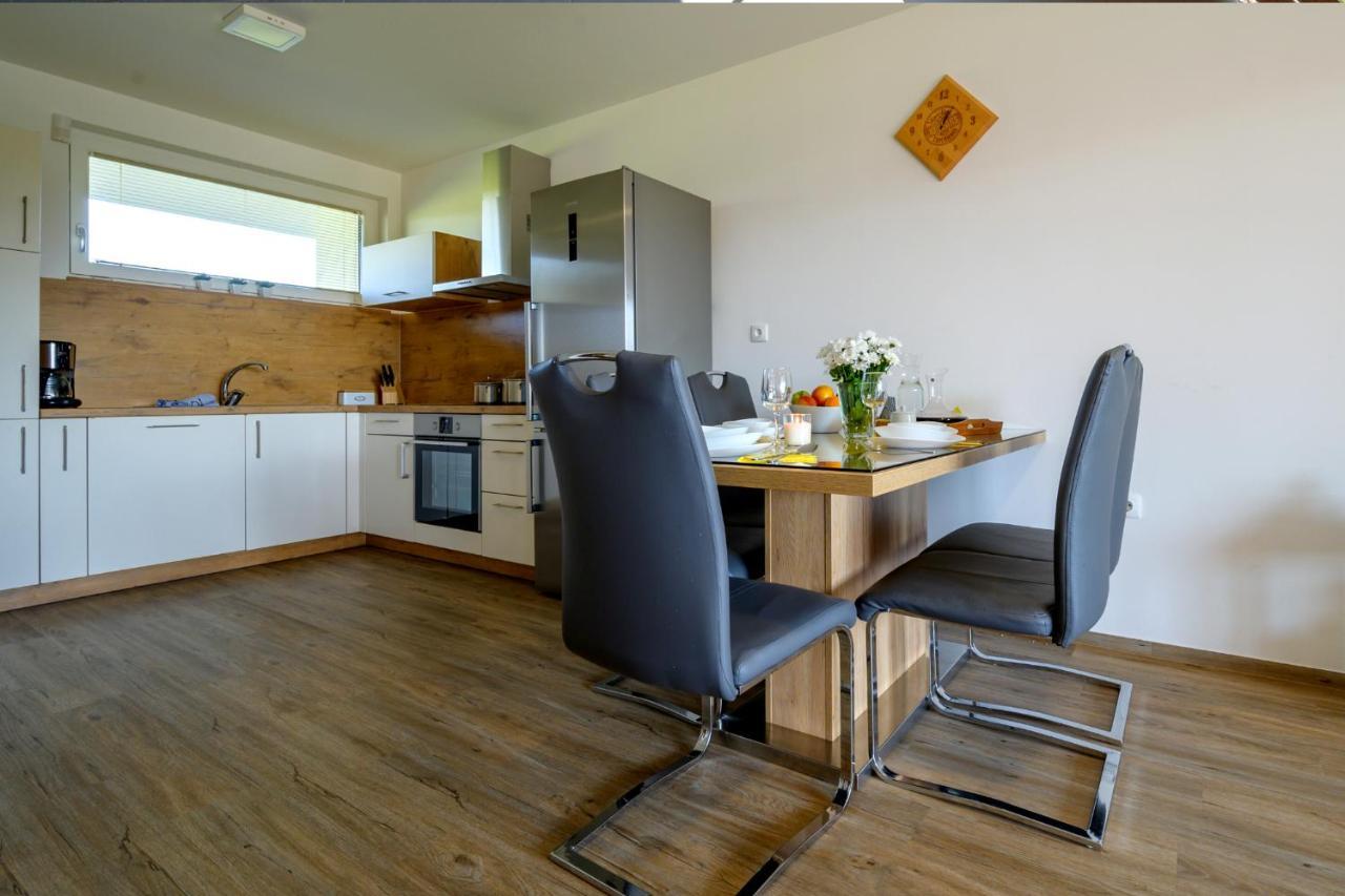 Family Apartment Моравске-Топлице Екстериор снимка