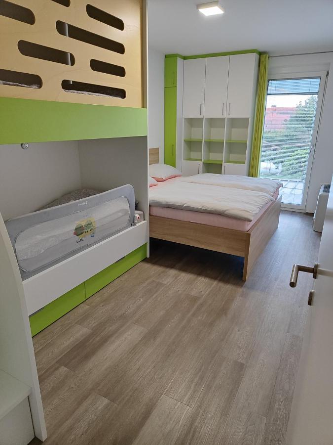 Family Apartment Моравске-Топлице Екстериор снимка